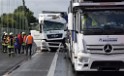 Schwerer LKW VU PKlemm A 4 Rich Olpe auf der Rodenkirchener Bruecke P032